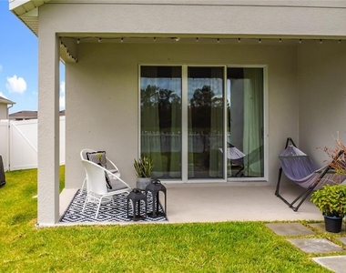1061 Chasetree Lane - Photo Thumbnail 38