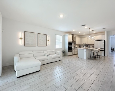 1061 Chasetree Lane - Photo Thumbnail 17