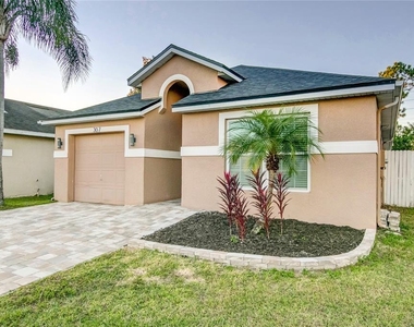 307 Woodbay Court - Photo Thumbnail 1