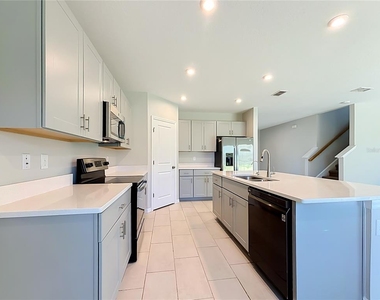 5106 Tuscany Ln - Photo Thumbnail 15