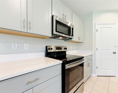5106 Tuscany Ln - Photo Thumbnail 13