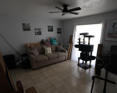 256 La Paz Drive - Photo Thumbnail 8