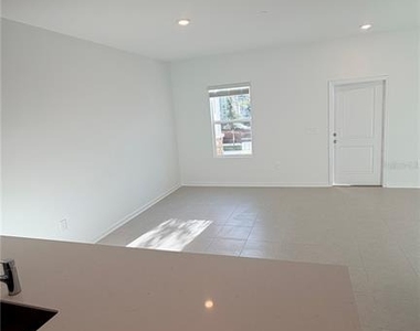 2204 Red Sun Street - Photo Thumbnail 5