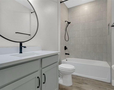 2091 Axel Street - Photo Thumbnail 15