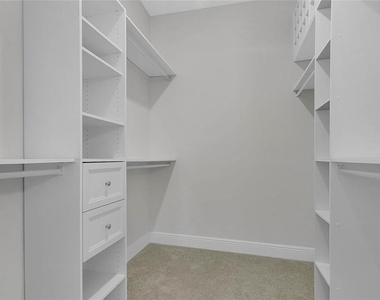 2091 Axel Street - Photo Thumbnail 12