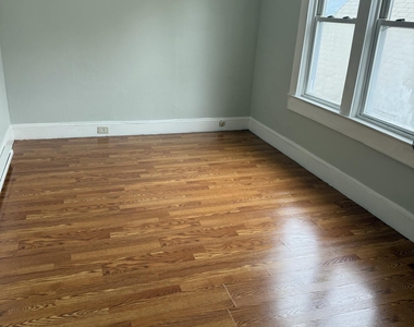 840 Monroe Avenue - Photo Thumbnail 3