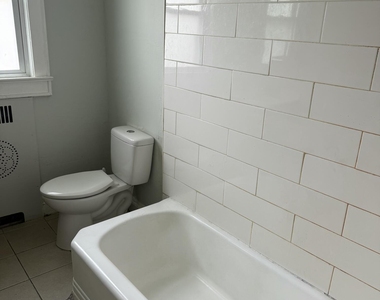 840 Monroe Avenue - Photo Thumbnail 7