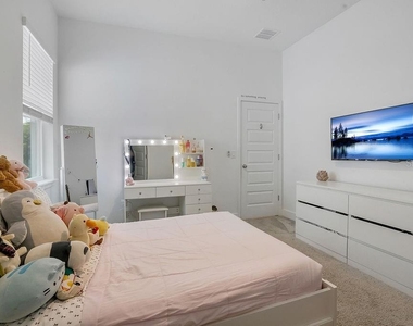 15009 Lebeau Loop - Photo Thumbnail 27