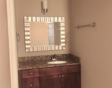 5128 Conroy Road - Photo Thumbnail 5