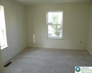 3751 Knight Drive - Photo Thumbnail 7