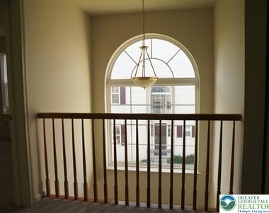 3751 Knight Drive - Photo Thumbnail 6