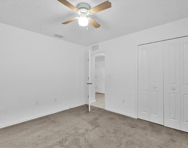 3405 Yarian Drive - Photo Thumbnail 15