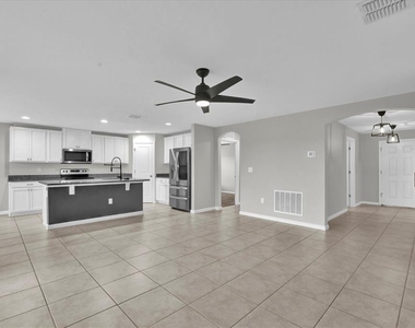 3405 Yarian Drive - Photo Thumbnail 3