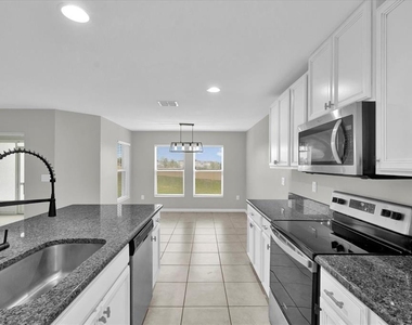 3405 Yarian Drive - Photo Thumbnail 9