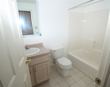1703 Pinewind Drive - Photo Thumbnail 16