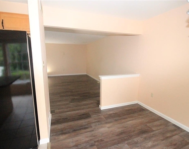 1703 Pinewind Drive - Photo Thumbnail 12