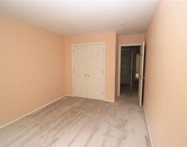 1703 Pinewind Drive - Photo Thumbnail 7