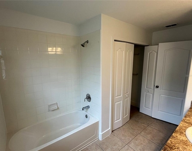 2820 Adelaide Court - Photo Thumbnail 27
