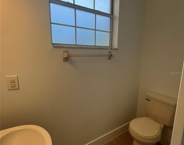 2820 Adelaide Court - Photo Thumbnail 5