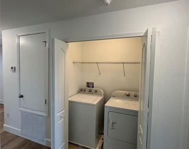 2820 Adelaide Court - Photo Thumbnail 15