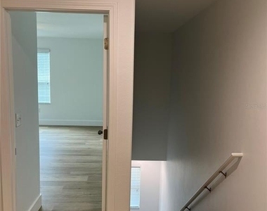 2820 Adelaide Court - Photo Thumbnail 6
