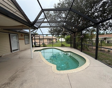 885 Darwin Road - Photo Thumbnail 14