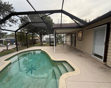 885 Darwin Road - Photo Thumbnail 15