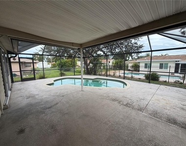 885 Darwin Road - Photo Thumbnail 13