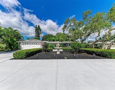 1837 Upper Cove Terrace - Photo Thumbnail 2
