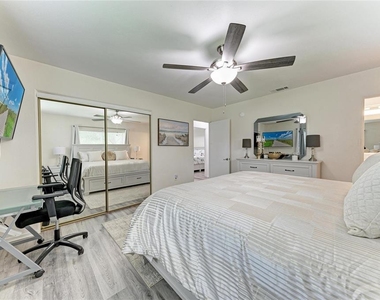 1837 Upper Cove Terrace - Photo Thumbnail 23