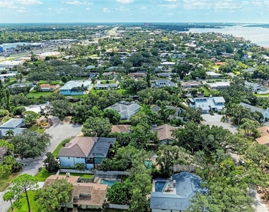 1837 Upper Cove Terrace - Photo Thumbnail 71