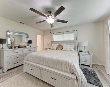 1837 Upper Cove Terrace - Photo Thumbnail 24