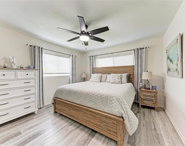 1837 Upper Cove Terrace - Photo Thumbnail 27