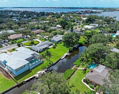 1837 Upper Cove Terrace - Photo Thumbnail 70