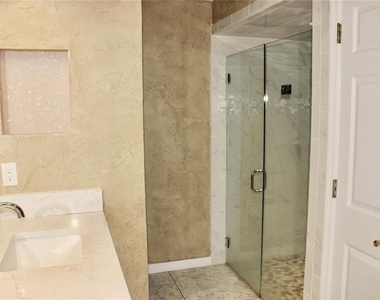6301 Neamathla Drive - Photo Thumbnail 14
