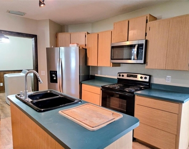 455 Marcum Road - Photo Thumbnail 4
