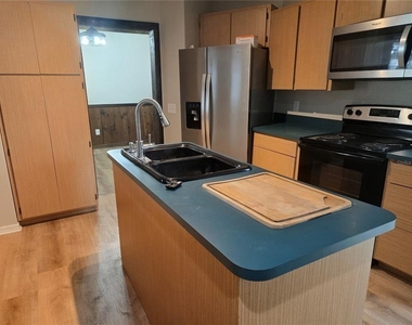 455 Marcum Road - Photo Thumbnail 5