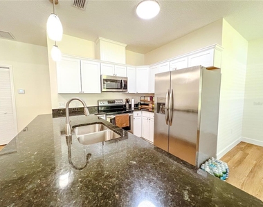 25230 Nw 2nd Avenue - Photo Thumbnail 6