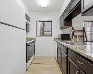 3600 Sw 19th Avenue - Photo Thumbnail 6