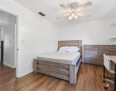 3600 Sw 19th Avenue - Photo Thumbnail 17