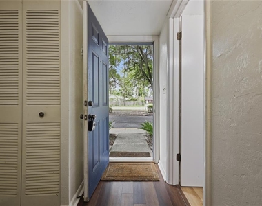 3600 Sw 19th Avenue - Photo Thumbnail 3