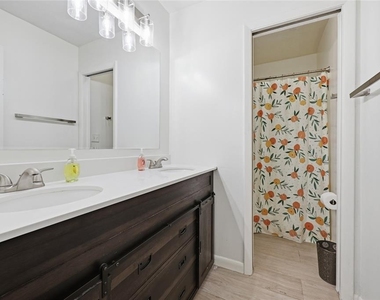 3600 Sw 19th Avenue - Photo Thumbnail 23