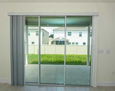 1400 Nw 127th Drive - Photo Thumbnail 8