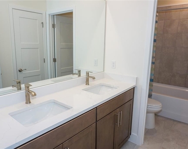 1400 Nw 127th Drive - Photo Thumbnail 20