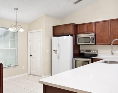 11855 Clair Pl - Photo Thumbnail 5