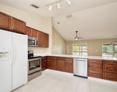 11855 Clair Pl - Photo Thumbnail 4
