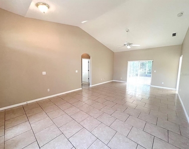 123 Florida Park Drive - Photo Thumbnail 8