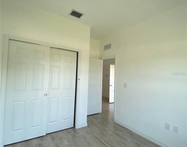 13238 Keystone Boulevard - Photo Thumbnail 3