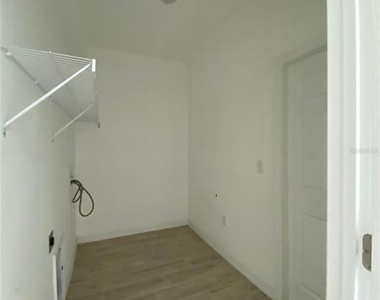 13238 Keystone Boulevard - Photo Thumbnail 6
