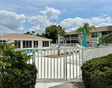 11644 Sw Egret Circle - Photo Thumbnail 1